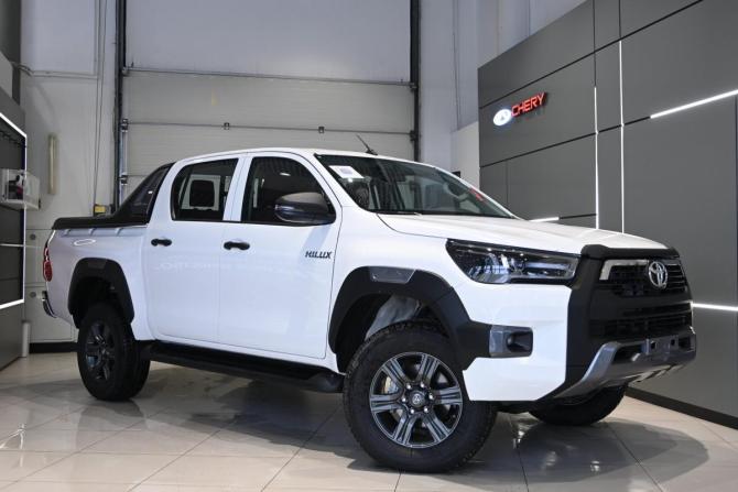 Toyota Hilux VIII Рестайлинг с пробегом 2025 года, цена 7 150 000 рублей, 43 км, пикап, Автокод Объявления