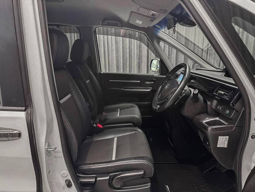 Honda Stepwgn V Красноярск  - изображение 8