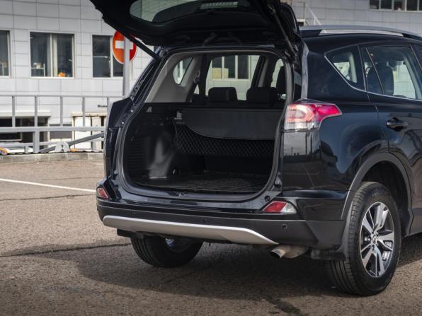 Toyota RAV4 IV (XA40) Рестайлинг с пробегом 2016 года, цена 2 799 000 рублей, 30000 км, внедорожник, Автокод Объявления