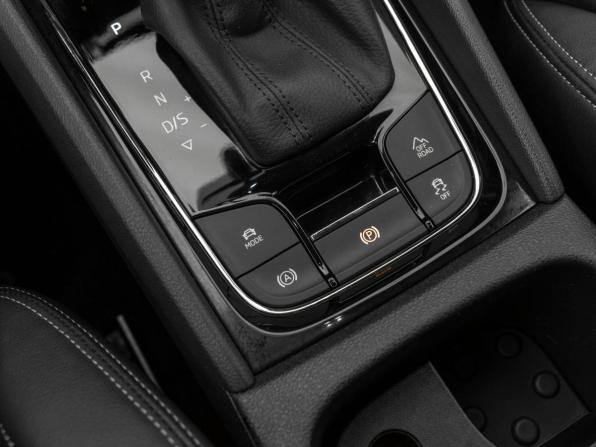 Skoda Karoq I с пробегом 2021 года, цена 2 990 000 рублей, 34102 км, внедорожник, Автокод Объявления