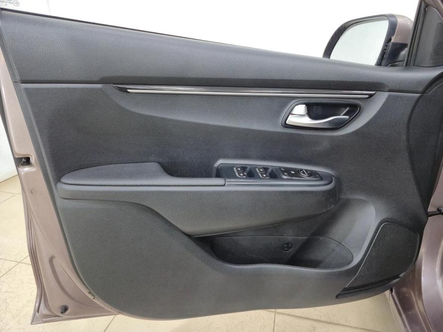 Kia Rio IV Альметьевск  - изображение 9
