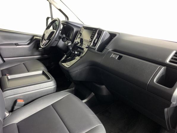 Toyota HiAce H300 с пробегом 2020 года, цена 5 597 000 рублей, 124205 км, минивэн, Автокод Объявления