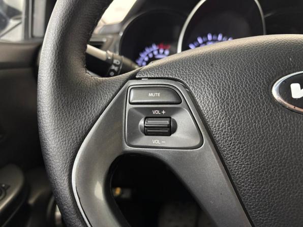 Kia Rio III Рестайлинг с пробегом 2015 года, цена 790 000 рублей, 244279 км, седан, Автокод Объявления