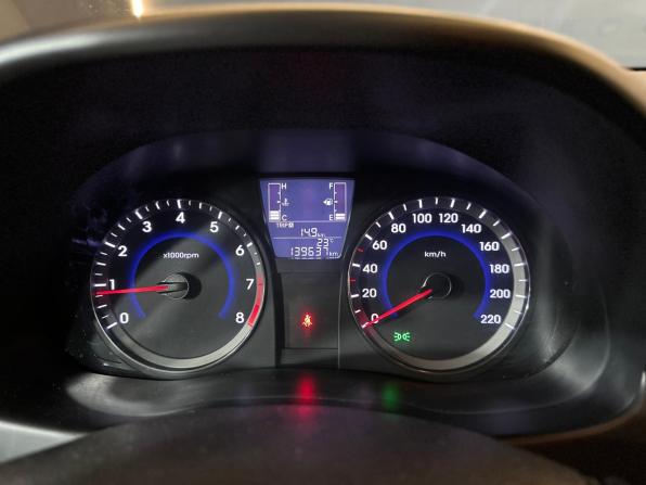 Hyundai Solaris I Рестайлинг с пробегом 2015 года, цена 885 000 рублей, 139633 км, хэтчбек, Автокод Объявления