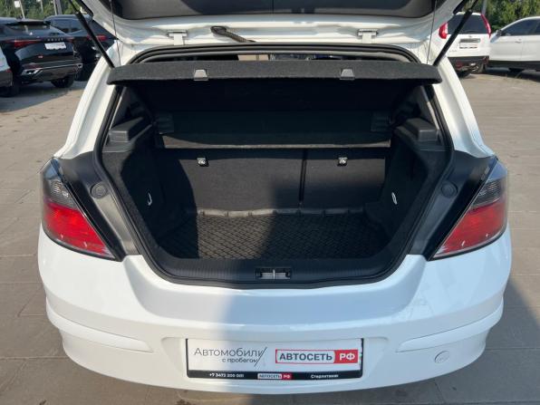 Opel Astra H Рестайлинг с пробегом 2014 года, цена 686 900 рублей, 140229 км, хэтчбек, Автокод Объявления