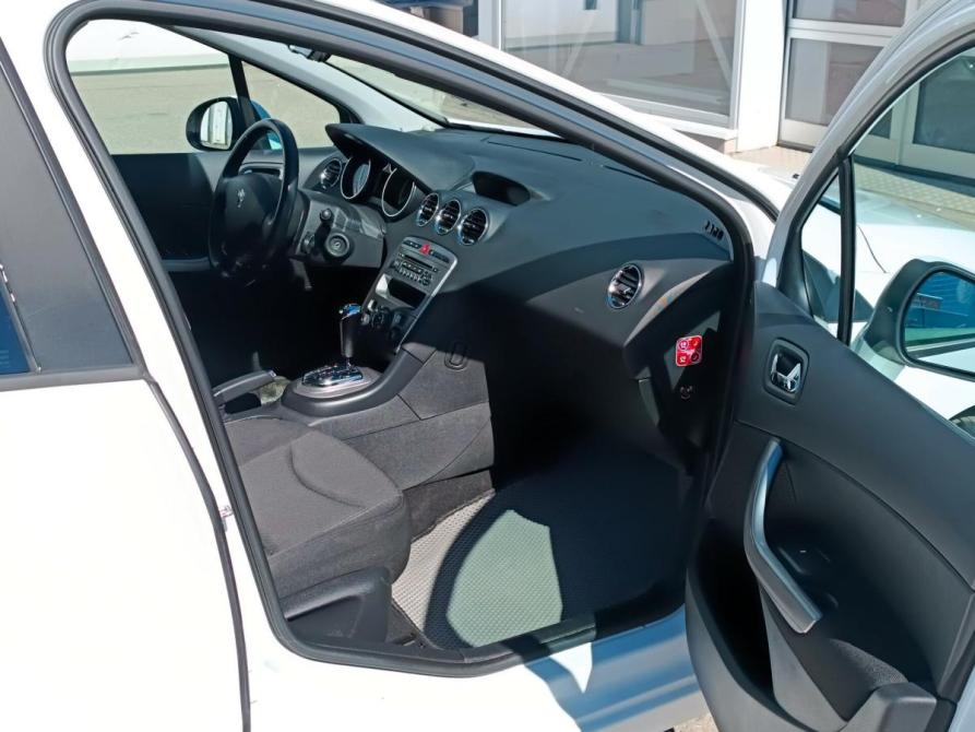 Peugeot 408 I Санкт-Петербург  - изображение 15