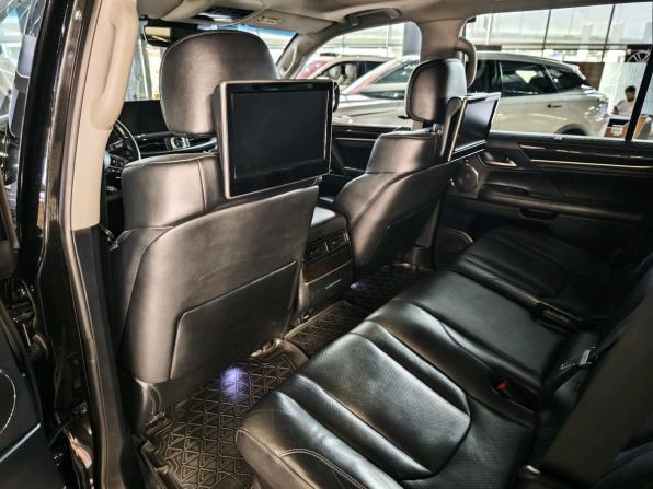 Lexus LX III Рестайлинг 2 с пробегом 2016 года, цена 6 400 000 рублей, 437345 км, внедорожник, Автокод Объявления