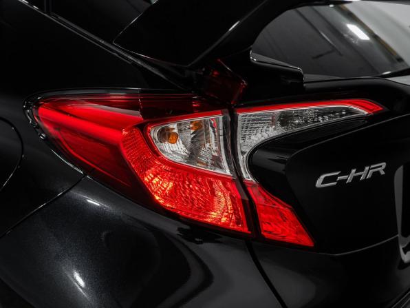 Toyota C-HR I с пробегом 2017 года, цена 1 640 300 рублей, 77493 км, внедорожник, Автокод Объявления