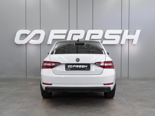 Skoda Superb III с пробегом 2017 года, цена 2 299 000 рублей, 120535 км, лифтбек, Автокод Объявления