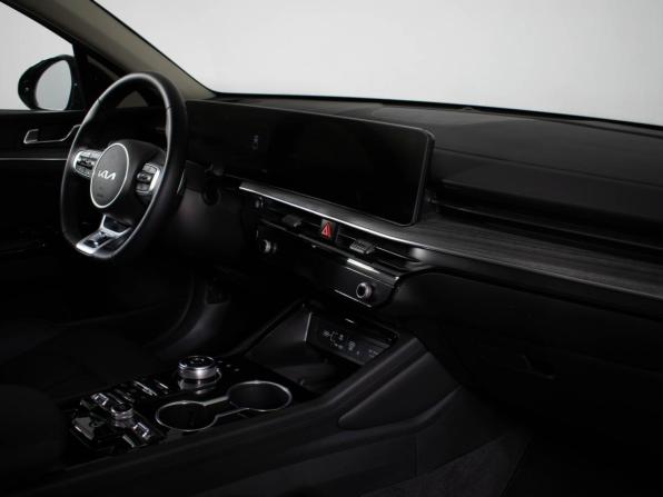 Kia K5 III Рестайлинг с пробегом 2025 года, цена 4 600 000 рублей, 7597 км, седан, Автокод Объявления