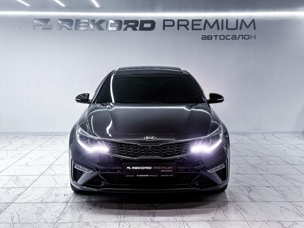 Kia Optima IV Рестайлинг с пробегом 2018 года, цена 2 475 000 рублей, 69446 км, седан, Автокод Объявления