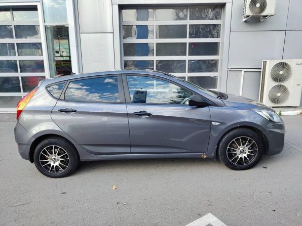 Hyundai Solaris I с пробегом 2012 года, цена 598 000 рублей, 275889 км, хэтчбек, Автокод Объявления