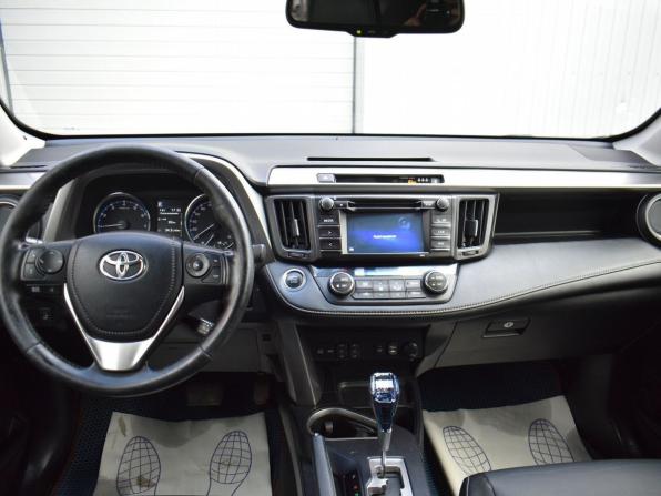 Toyota RAV4 IV (XA40) Рестайлинг с пробегом 2016 года, цена 2 199 000 рублей, 211039 км, внедорожник, Автокод Объявления