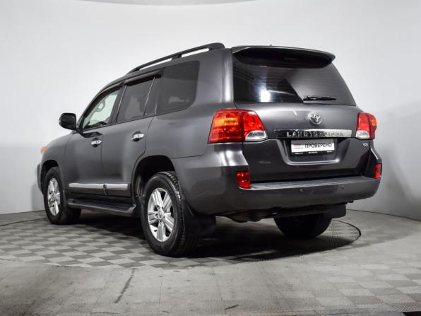 Toyota Land Cruiser 200 Series Рестайлинг 1 с пробегом 2013 года, цена 2 755 000 рублей, 303959 км, внедорожник, Автокод Объявления