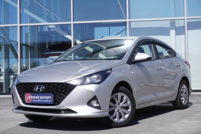 Hyundai Solaris II Рестайлинг с пробегом 2021 года, цена 1 369 000 рублей, 99379 км, седан, Автокод Объявления