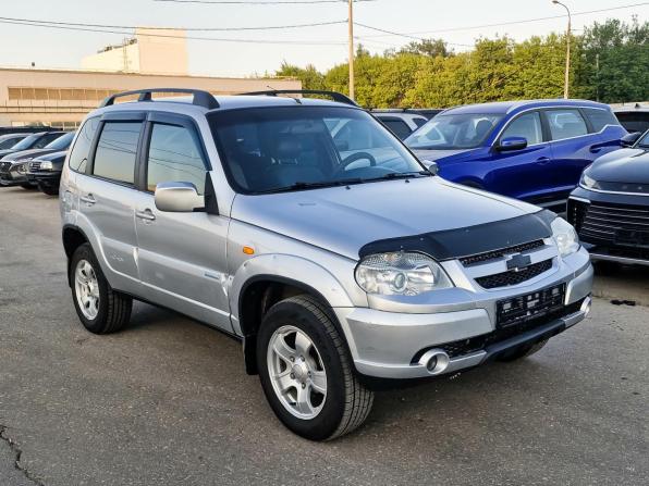 Chevrolet Niva I Рестайлинг с пробегом 2009 года, цена 376 000 рублей, 189308 км, внедорожник, Автокод Объявления