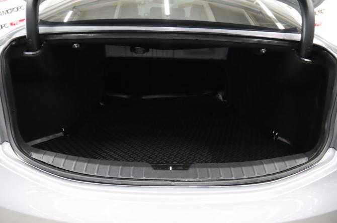 Hyundai Grandeur V с пробегом 2012 года, цена 1 335 350 рублей, 244386 км, седан, Автокод Объявления