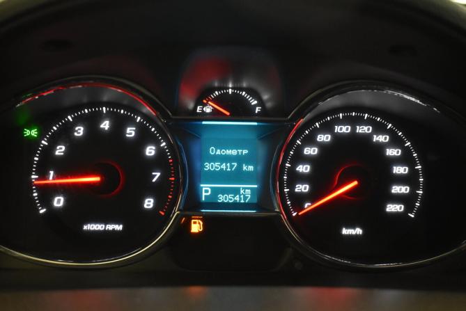 Chevrolet Captiva I Рестайлинг 2 с пробегом 2015 года, цена 840 000 рублей, 305417 км, внедорожник, Автокод Объявления