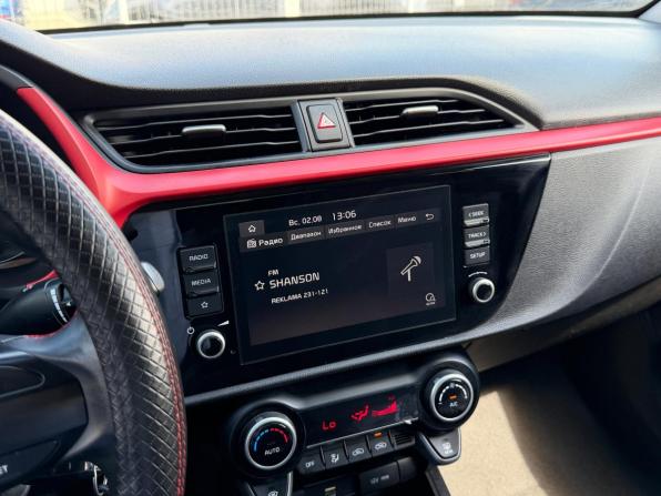 Kia Rio IV Рестайлинг с пробегом 2021 года, цена 1 350 000 рублей, 170000 км, седан, Автокод Объявления