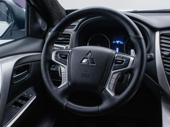 Mitsubishi Pajero Sport III с пробегом 2018 года, цена 2 470 000 рублей, 242957 км, внедорожник, Автокод Объявления