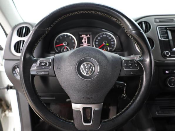 Volkswagen Tiguan I Рестайлинг с пробегом 2016 года, цена 1 849 000 рублей, 135570 км, внедорожник, Автокод Объявления