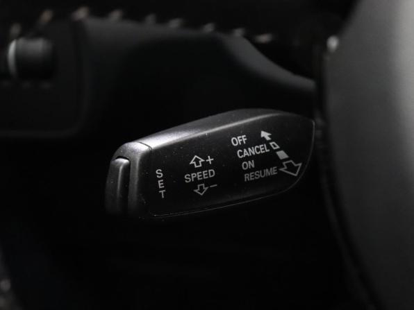 Audi Q3 I (8U) Рестайлинг с пробегом 2017 года, цена 1 729 000 рублей, 199653 км, внедорожник, Автокод Объявления