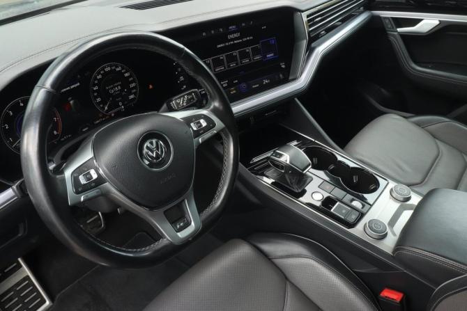 Volkswagen Touareg III с пробегом 2019 года, цена 4 599 000 рублей, 148472 км, внедорожник, Автокод Объявления