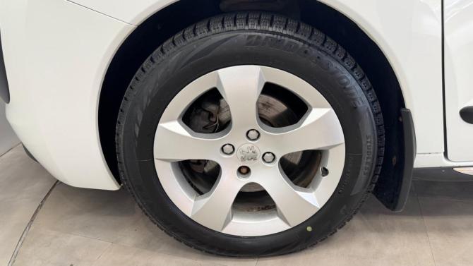 Peugeot 3008 I с пробегом 2012 года, цена 740 000 рублей, 154572 км, внедорожник, Автокод Объявления