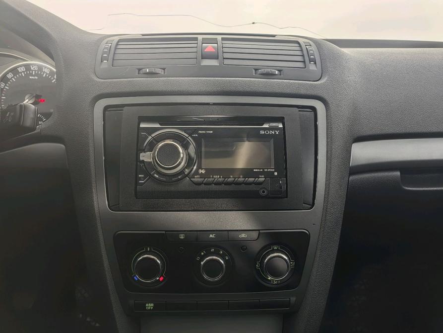 Skoda Octavia II (A5) Рестайлинг Санкт-Петербург  - изображение 25