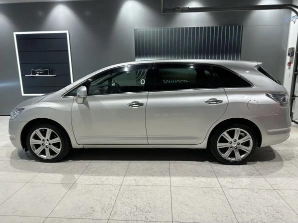 Toyota Mark X ZiO с пробегом 2009 года, цена 805 000 рублей, 312000 км, компактвэн, Автокод Объявления