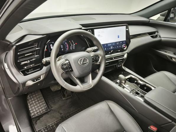 Lexus RX V с пробегом 2024 года, цена 7 739 000 рублей, 24507 км, внедорожник, Автокод Объявления