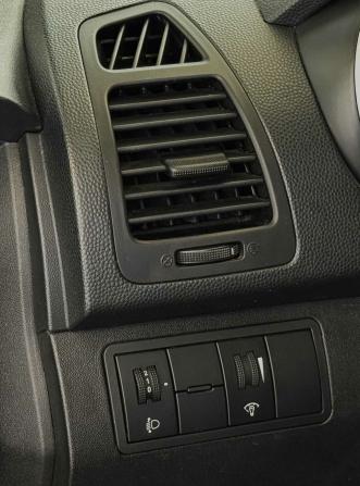 Kia Venga I с пробегом 2012 года, цена 975 000 рублей, 146018 км, минивэн, Автокод Объявления
