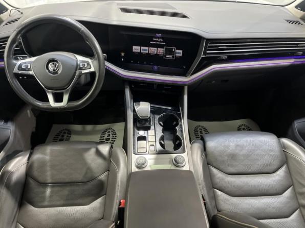 Volkswagen Touareg III с пробегом 2018 года, цена 3 655 000 рублей, 389636 км, внедорожник, Автокод Объявления