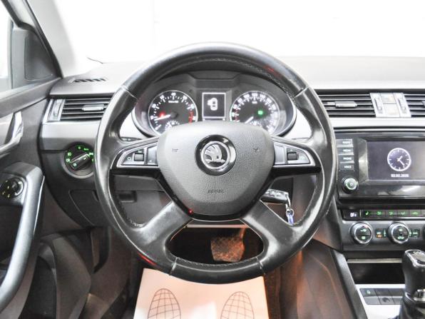 Skoda Octavia III (A7) с пробегом 2013 года, цена 930 000 рублей, 251466 км, лифтбек, Автокод Объявления