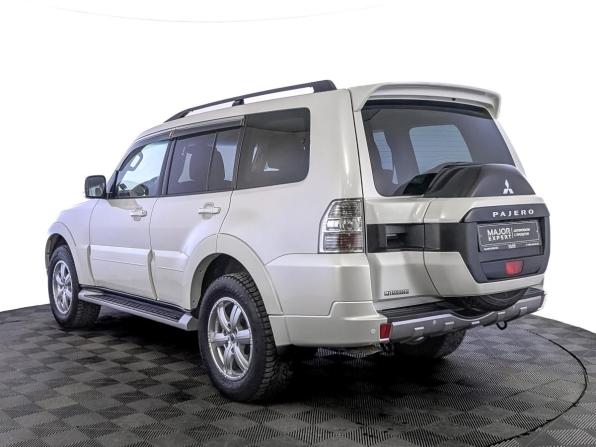 Mitsubishi Pajero IV Рестайлинг 2 с пробегом 2017 года, цена 3 125 000 рублей, 106953 км, внедорожник, Автокод Объявления