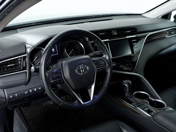 Toyota Camry VIII (XV70) с пробегом 2020 года, цена 2 698 000 рублей, 96197 км, седан, Автокод Объявления