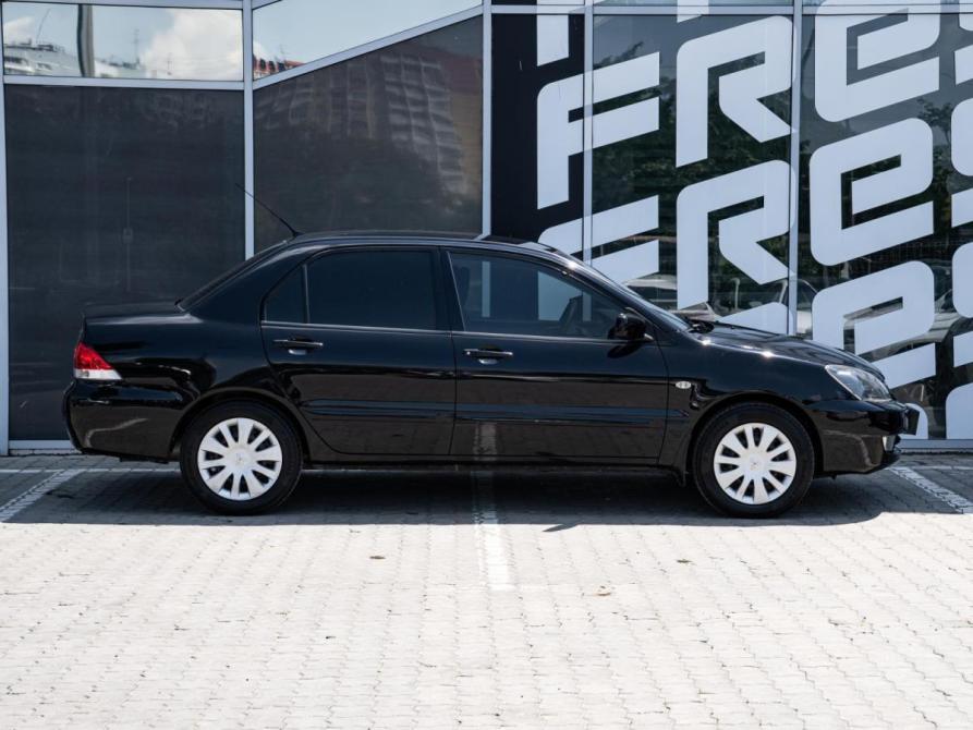 Mitsubishi Lancer IX Рестайлинг Краснодар  - изображение 5