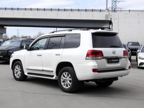 Toyota Land Cruiser 200 Series Рестайлинг 2 с пробегом 2016 года, цена 5 400 000 рублей, 227246 км, внедорожник, Автокод Объявления