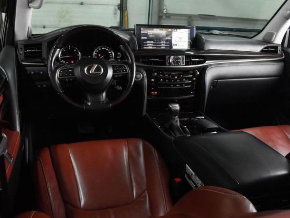 Lexus LX III Рестайлинг 2 с пробегом 2016 года, цена 7 950 000 рублей, 124749 км, внедорожник, Автокод Объявления