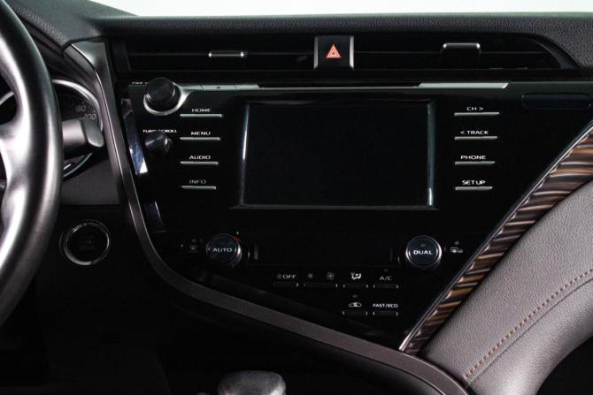 Toyota Camry VIII (XV70) с пробегом 2019 года, цена 3 099 000 рублей, 67356 км, седан, Автокод Объявления