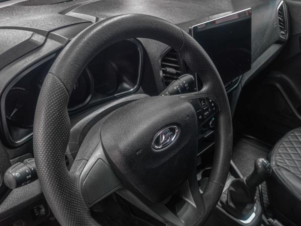Lada (ВАЗ) XRAY I с пробегом 2017 года, цена 879 900 рублей, 123000 км, хэтчбек, Автокод Объявления
