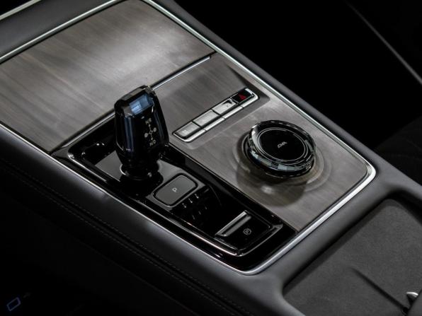 Geely Monjaro I Рестайлинг с пробегом 2025 года, цена 3 995 000 рублей, 9500 км, внедорожник, Автокод Объявления