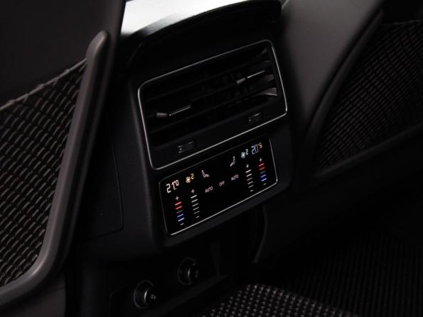 Audi Q8 I (4M) с пробегом 2018 года, цена 5 599 000 рублей, 119083 км, внедорожник, Автокод Объявления