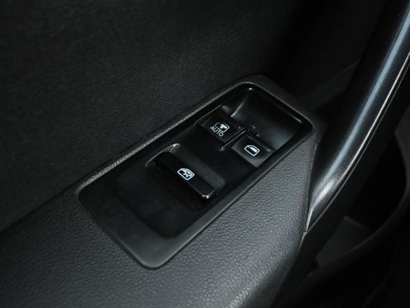 Volkswagen Polo V с пробегом 2012 года, цена 799 000 рублей, 215573 км, седан, Автокод Объявления