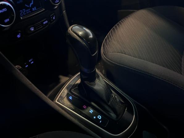 Hyundai Solaris I Рестайлинг с пробегом 2015 года, цена 675 000 рублей, 266663 км, седан, Автокод Объявления