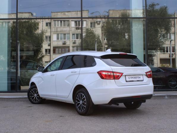 Lada (ВАЗ) Vesta I с пробегом 2021 года, цена 1 237 000 рублей, 28072 км, универсал, Автокод Объявления