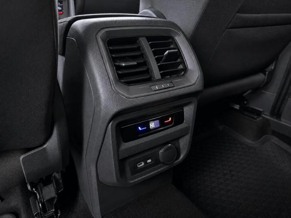 Volkswagen Tiguan II Рестайлинг с пробегом 2021 года, цена 2 900 000 рублей, 61183 км, внедорожник, Автокод Объявления