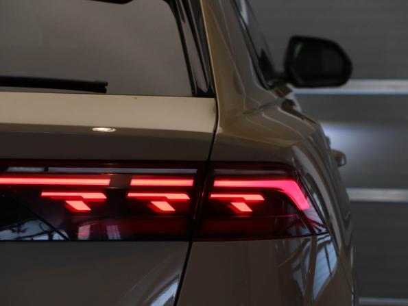 Audi Q8 I (4M) Рестайлинг с пробегом 2024 года, цена 11 500 000 рублей, 24591 км, внедорожник, Автокод Объявления