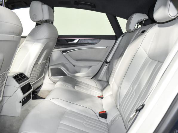 Audi A7 II (4K) с пробегом 2018 года, цена 4 802 490 рублей, 99101 км, лифтбек, Автокод Объявления