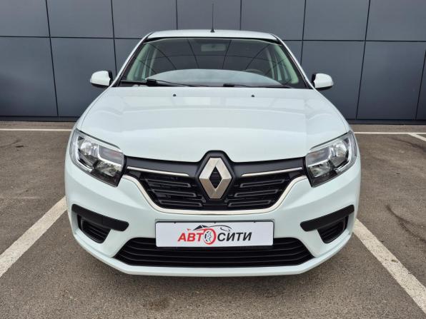 Renault Logan II Рестайлинг с пробегом 2022 года, цена 1 089 000 рублей, 89414 км, седан, Автокод Объявления